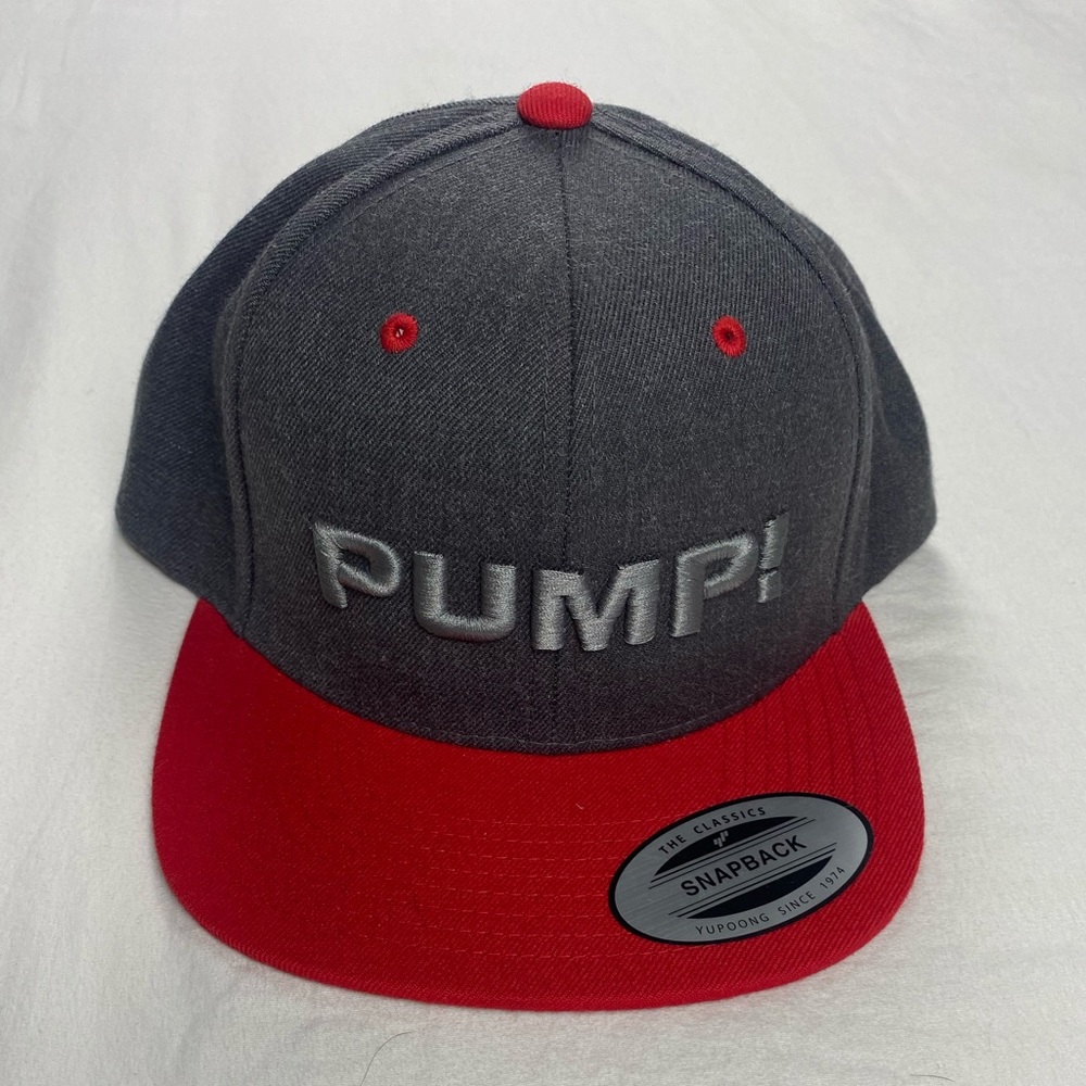 PUMP stylish Snap back